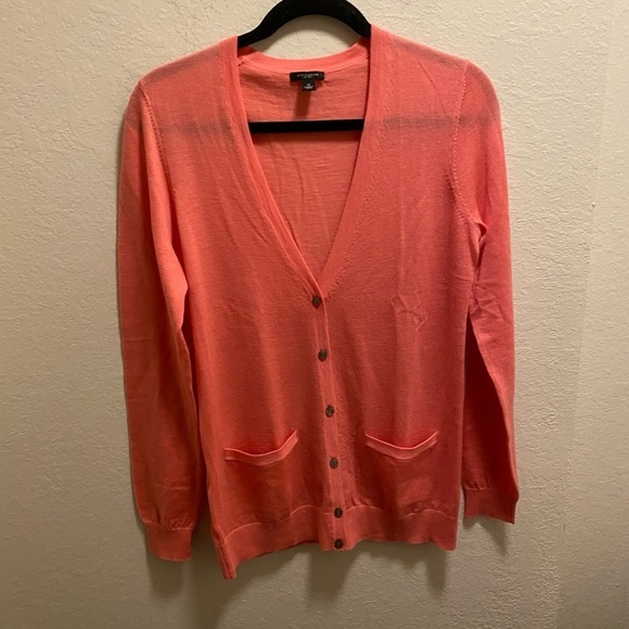 Ann Taylor Pink Cardigan 100% Extra Fine Merino Wool NWOT - Picture 1 of 6